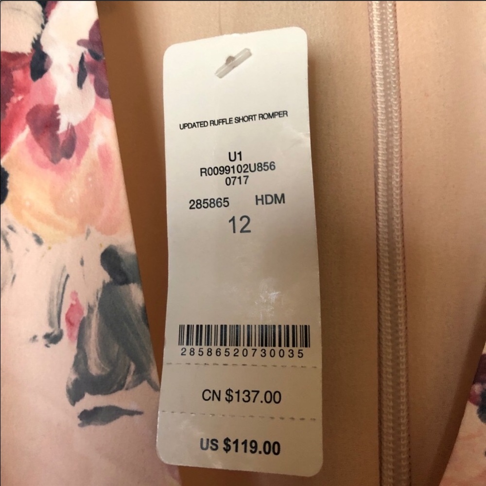 BEBE Pink Floral Romper NWT - Picture 5 of 7